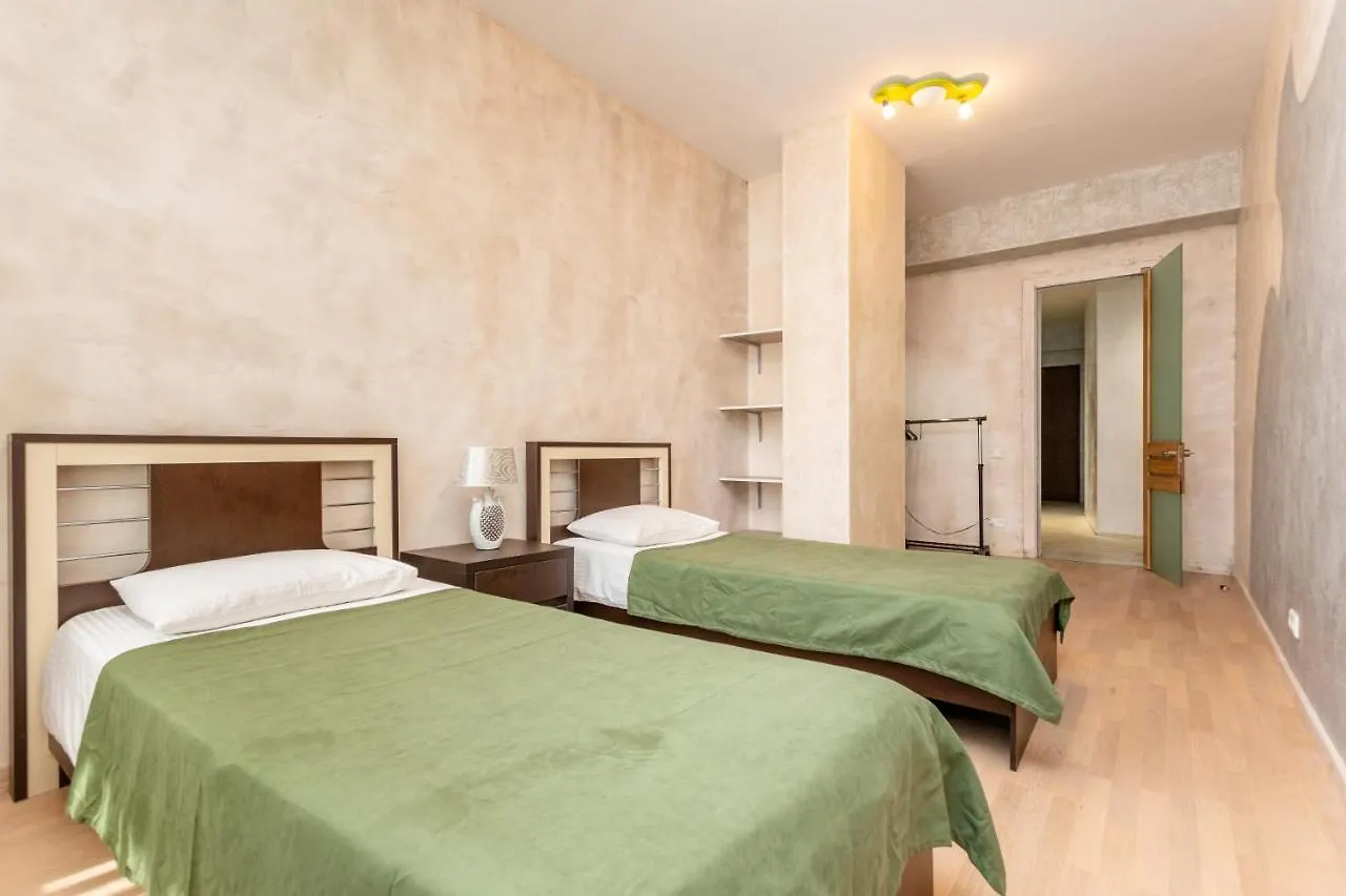 Luxury Apartment For Families Or Group Of Visitors In City Center Tbilisi