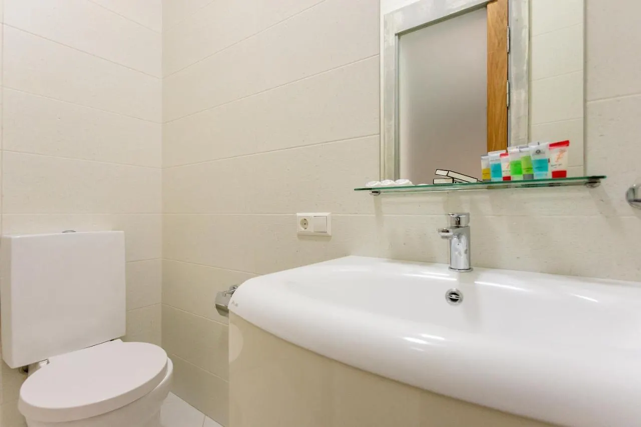Luxury Apartment For Families Or Group Of Visitors In City Center Tbilisi Gruzja