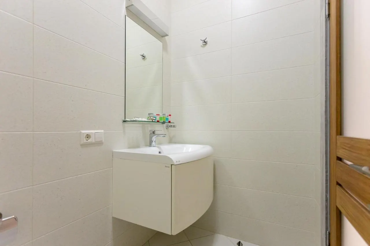 Luxury Apartment For Families Or Group Of Visitors In City Center Tbilisi